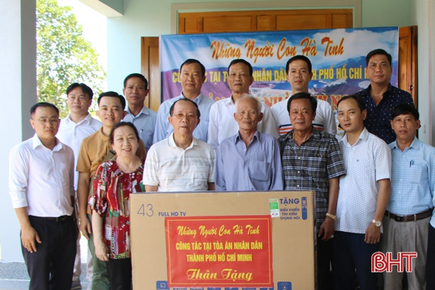 Người Hà Tĩnh xa quê hỗ trợ gần 200 triệu đồng xây nhà tình nghĩa ở Vũ Quang