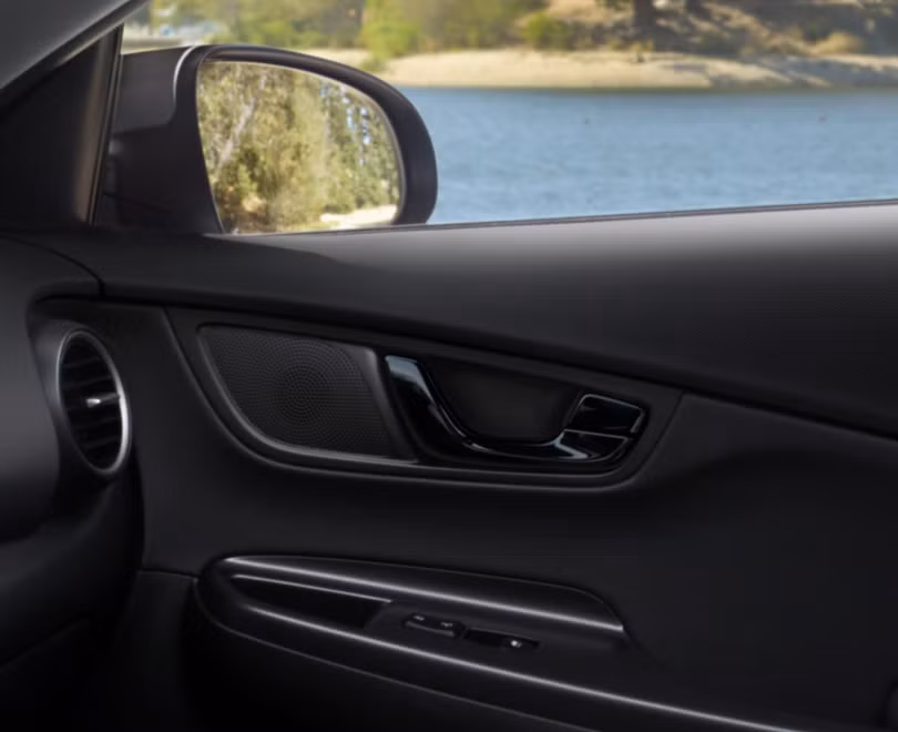 Hyundai Kona 2021 phiên bản “bóng đêm” trình làng