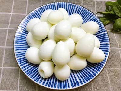 Cách làm trứng cút rim me chua ngọt, đậm đà