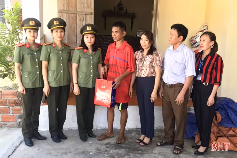 Ấm áp những hoạt động tri ân của phụ nữ Hà Tĩnh trong tháng 7