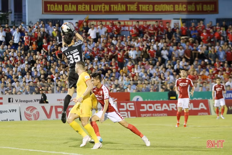 Hồng Lĩnh Hà Tĩnh trước áp lực từ “chảo lửa” Lạch Tray và tham vọng top 8