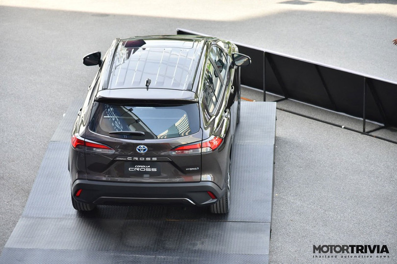 Ảnh thực tế Toyota Corolla Cross vừa ra mắt tại Thái Lan ảnh 13 Ảnh thực tế Toyota Corolla Cross vừa ra mắt tại Thái Lan