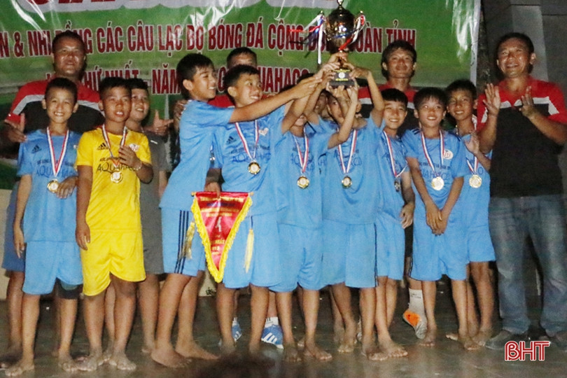 25 đội bóng đá nhí Hà Tĩnh tranh tài Cúp Quahaco mở rộng