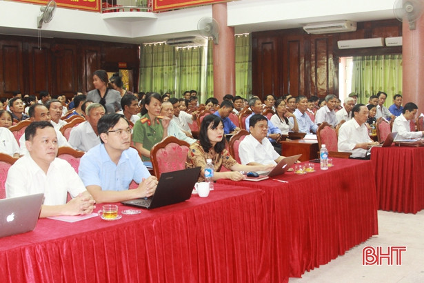 Trang bị nghiệp vụ công tác Đảng cho hơn 350 bí thư chi bộ ở Thạch Hà