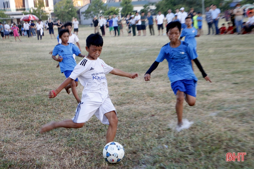 25 đội bóng đá nhí Hà Tĩnh tranh tài Cúp Quahaco mở rộng