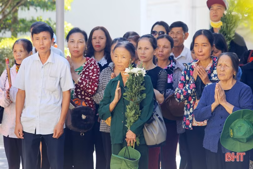 Về ngã ba huyền thoại, mừng 52 năm Chiến thắng Đồng Lộc