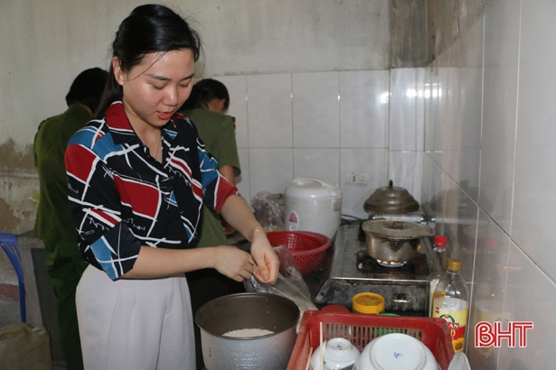 “Bữa cơm nghĩa tình” của tuổi trẻ TP Hà Tĩnh cùng gia đình chính sách