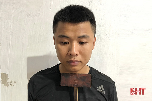 Bắt giam 2 đối tượng tàng trữ trái phép chất ma túy