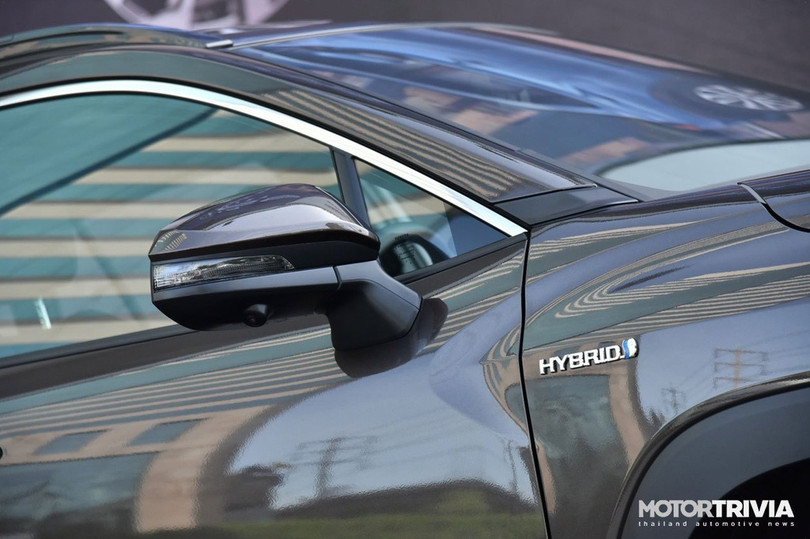 Ảnh thực tế Toyota Corolla Cross vừa ra mắt tại Thái Lan ảnh 11 Ảnh thực tế Toyota Corolla Cross vừa ra mắt tại Thái Lan