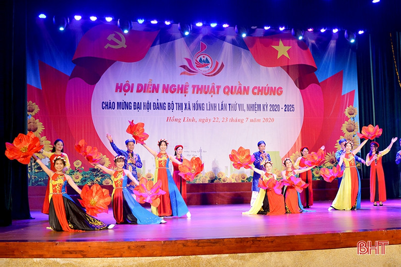 Đặc sắc Hội diễn Nghệ thuật quần chúng chào mừng Đại hội Đảng bộ TX Hồng Lĩnh