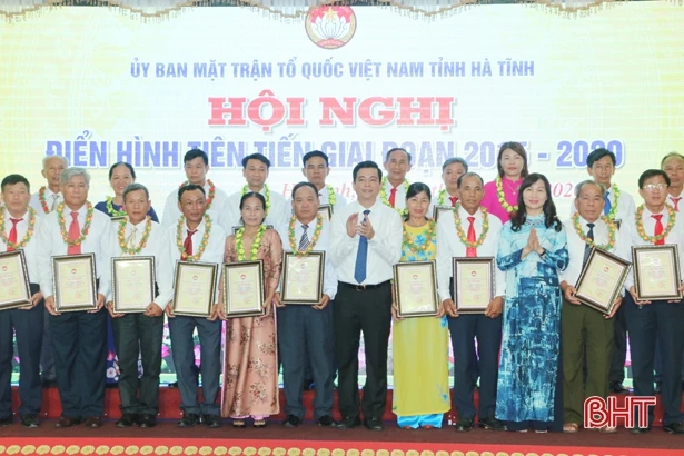 MTTQ Hà Tĩnh biểu dương 90 điển hình phong trào thi đua yêu nước