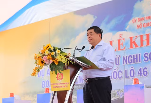 Nghệ An xây đường ven biển nối thông Thanh Hóa - Hà Tĩnh