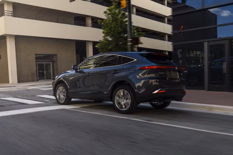 Toyota Venza 2021 giá hơn 33.000 USD tại Mỹ