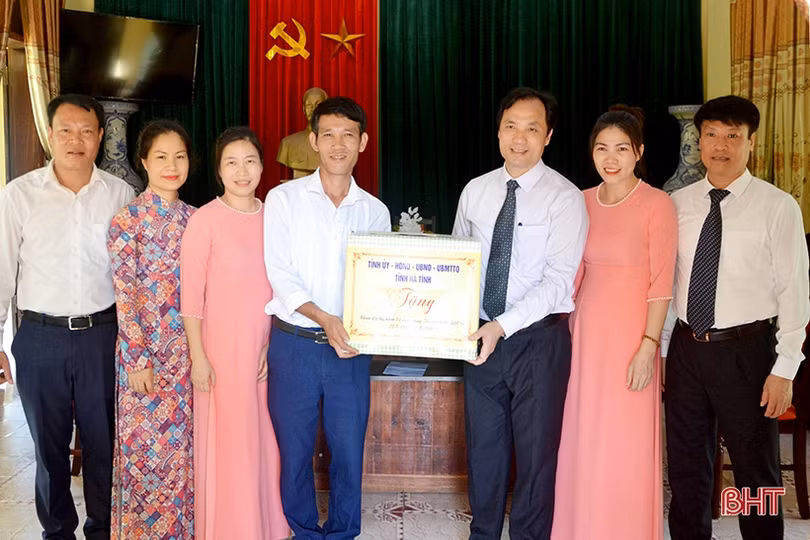 Hà Tĩnh tổ chức nhiều hoạt động tri ân các anh hùng, liệt sỹ