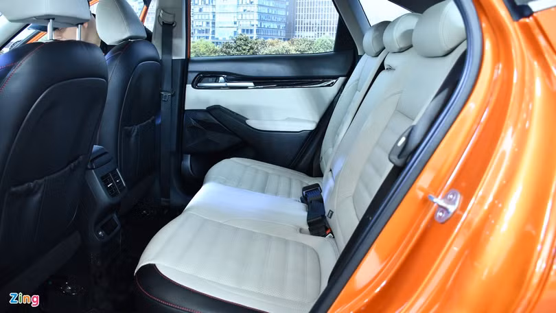 Kia Seltos ra mắt tại Việt Nam, giá từ 589 triệu đồng