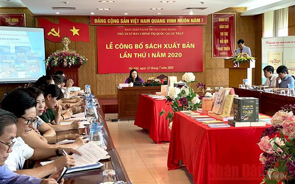 Công bố sách của Tổng Bí thư - Chủ tịch nước về chuẩn bị nhân sự và Đại hội Đảng