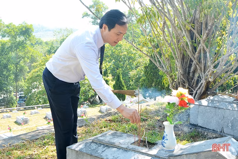 Hà Tĩnh tổ chức nhiều hoạt động tri ân các anh hùng, liệt sỹ