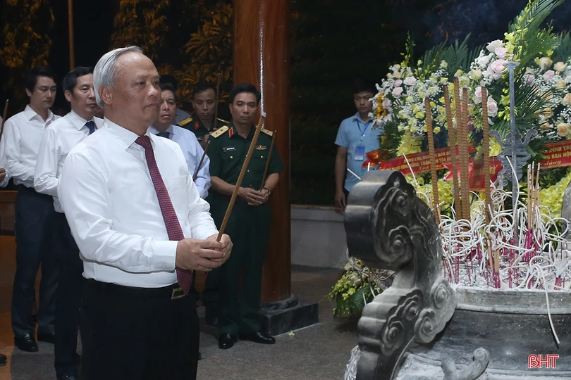 Lãnh đạo Đảng, Nhà nước dâng hương tại Khu di tích Ngã ba Đồng Lộc