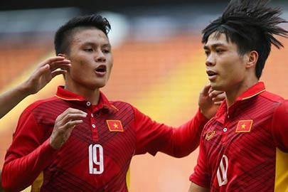 Quang Hải nội chiến với Công Phượng ở giải Cầu thủ được yêu thích nhất châu Á