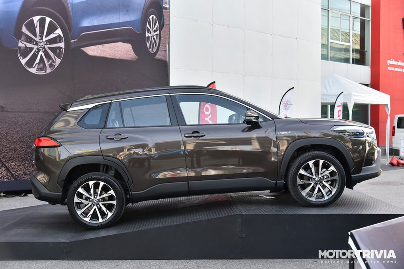 Ảnh thực tế Toyota Corolla Cross vừa ra mắt tại Thái Lan ảnh 3 Ảnh thực tế Toyota Corolla Cross vừa ra mắt tại Thái Lan