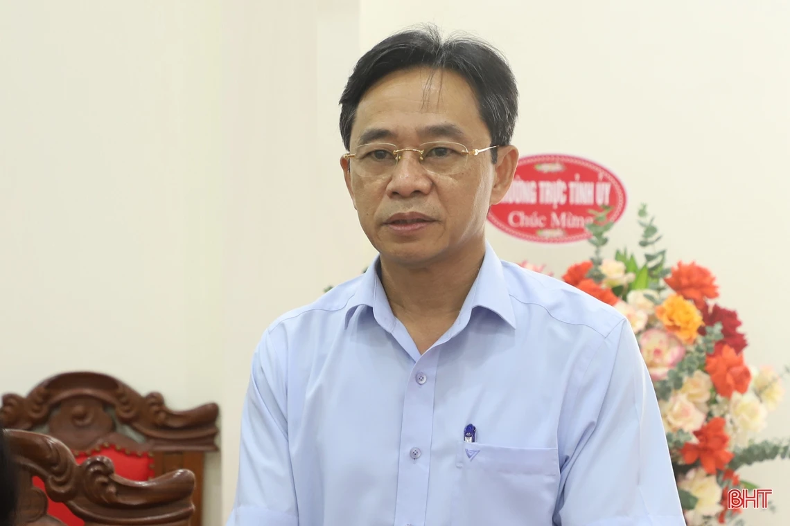 Lãnh đạo tỉnh chúc mừng ngày thành lập Công đoàn Việt Nam