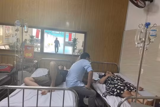 Xử phạt cửa hàng bánh mỳ gây ngộ độc thực phẩm cho hơn 100 người