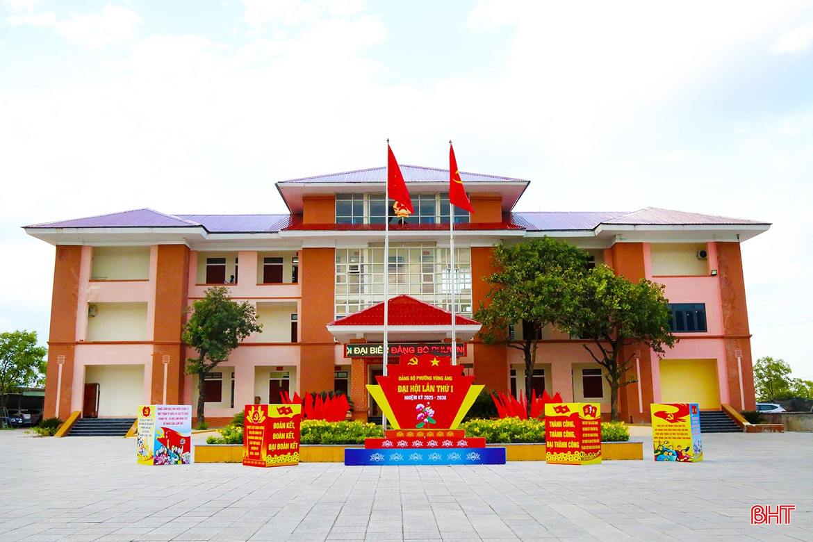 Rộn ràng khí thế chào mừng Đại hội Đảng bộ phường Vũng Áng lần thứ nhất bqbht_br_1.jpg