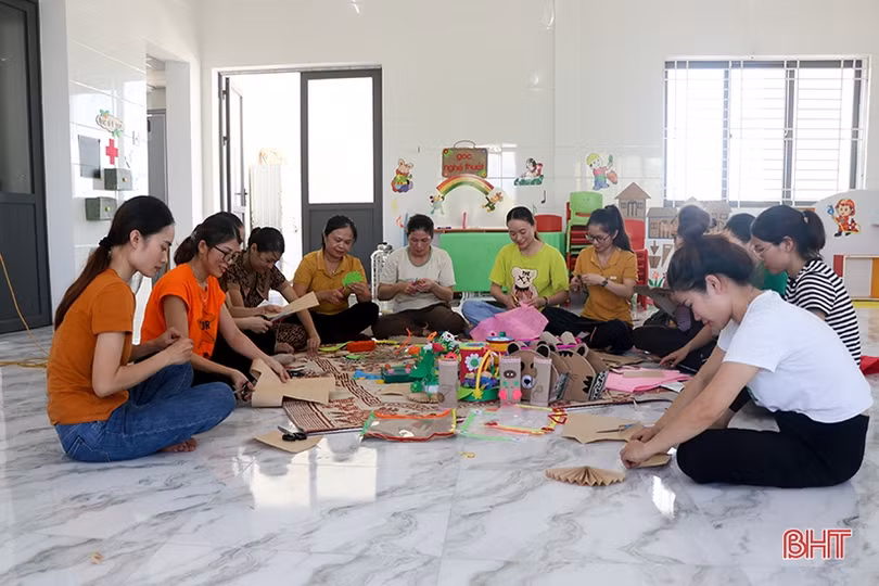 Tập trung tân trang trường lớp, sẵn sàng chào năm học mới