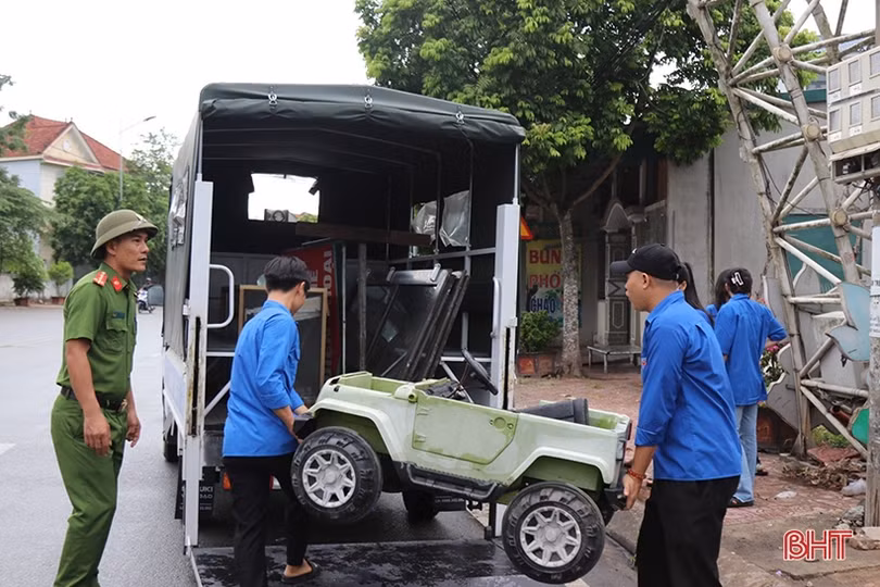 Các địa phương Nghi Xuân ra quân giải tỏa hành lang ATGT