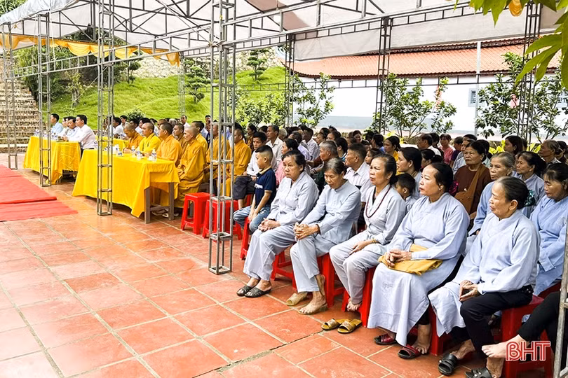 Lễ huý kỵ Hoàng Thái hậu Trần Thị Ngọc Hào ở Đức Thọ