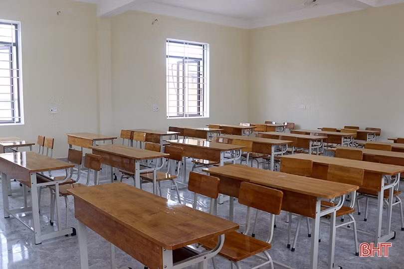 Tập trung tân trang trường lớp, sẵn sàng chào năm học mới