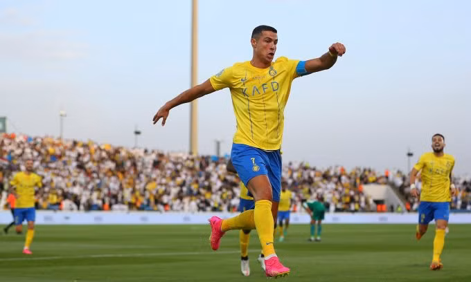 Ronaldo giúp Al Nassr vào bán kết Arab Champions Cup