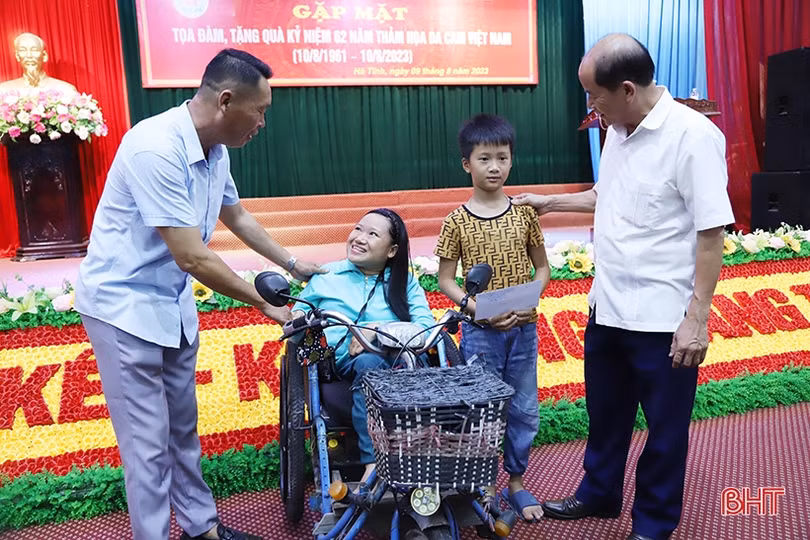 Hà Tĩnh chung tay hỗ trợ nạn nhân chất độc da cam