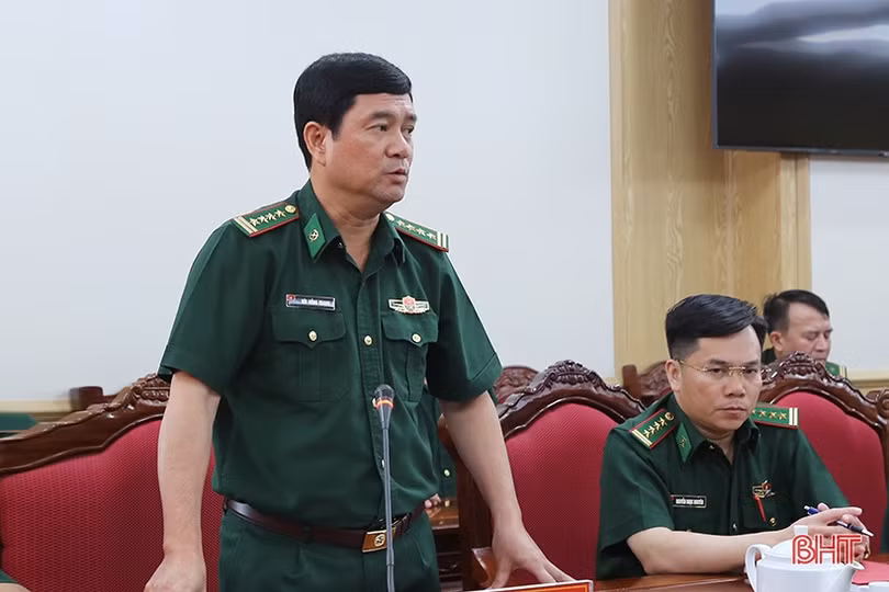 Trung tướng Lê Đức Thái làm việc với Bộ đội Biên phòng Hà Tĩnh