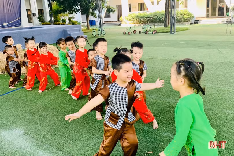 Hấp dẫn các hoạt động ngoại khóa ở Trường Mầm non Trung Kiên