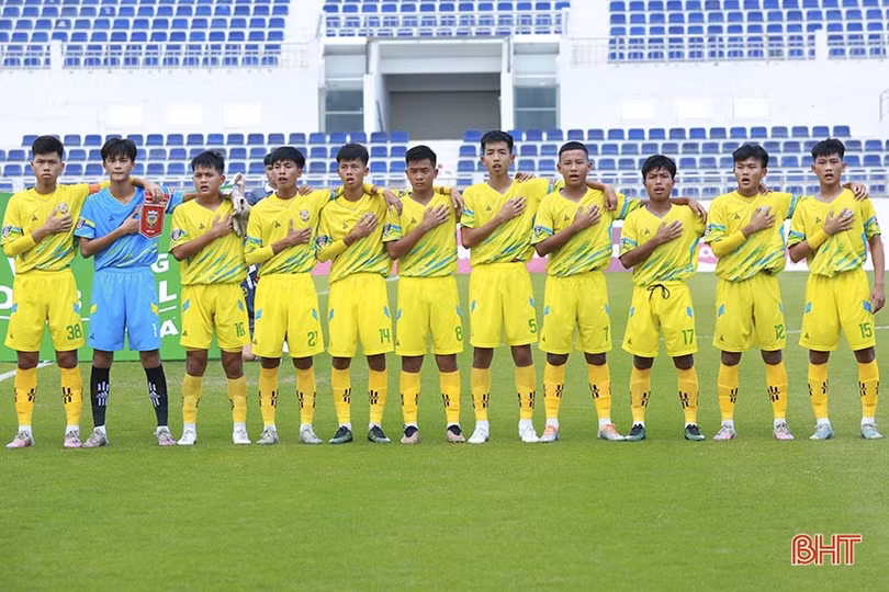 Hồng Lĩnh Hà Tĩnh thắng trận mở màn VCK U15 quốc gia