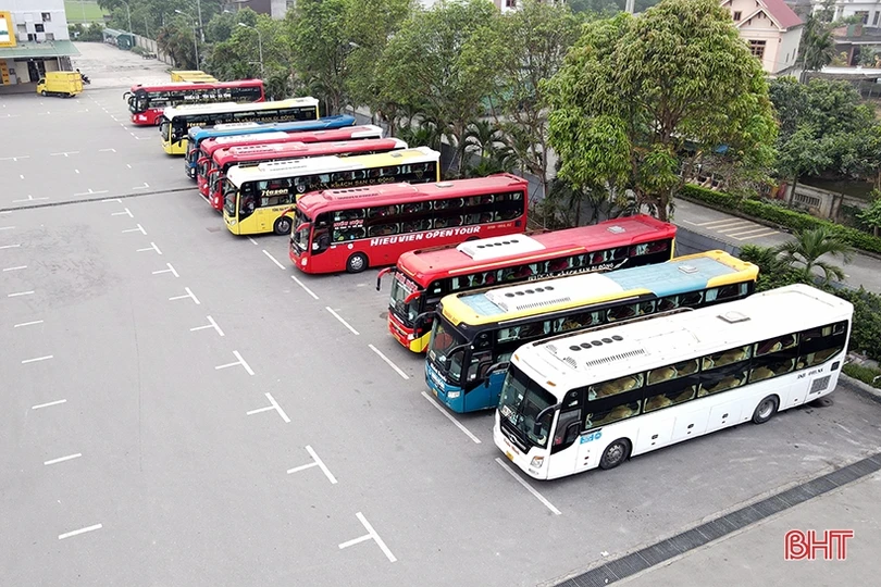 Tuần đầu ra quân, 400 chủ xe, doanh nghiệp và tài xế cam kết không vi phạm giao thông