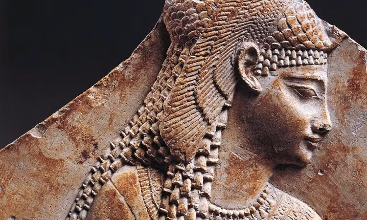 Tranh cãi về hình dáng của nữ hoàng Ai Cập Cleopatra
