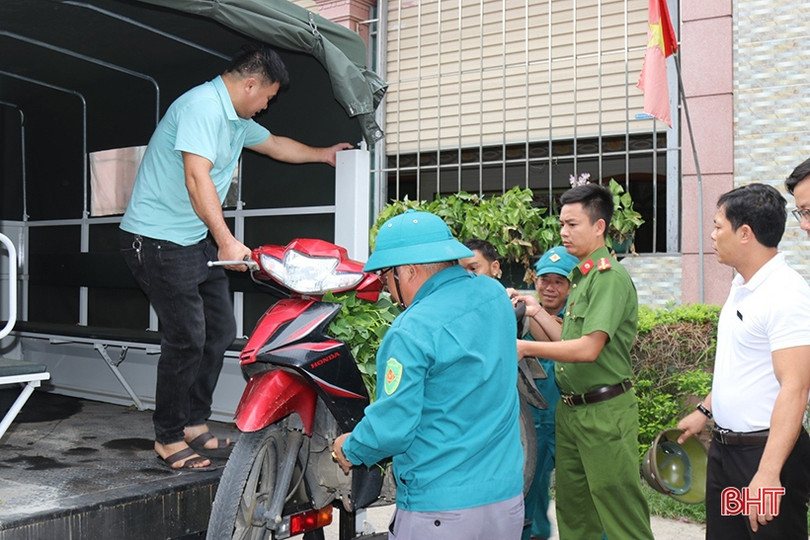 Các địa phương Nghi Xuân ra quân giải tỏa hành lang ATGT