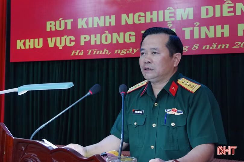 Bộ CHQS Hà Tĩnh rút kinh nghiệm diễn tập khu vực phòng thủ tỉnh