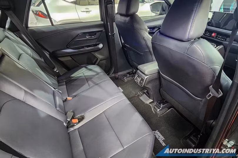 Toyota Yaris Cross 2024 ra mắt tại Philippines, giá quy đổi từ 505 triệu đồng