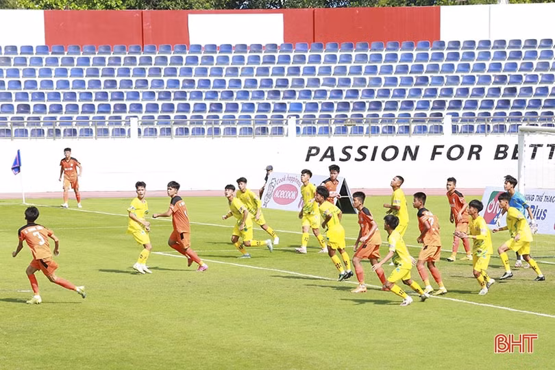 Hồng Lĩnh Hà Tĩnh thắng trận mở màn VCK U15 quốc gia