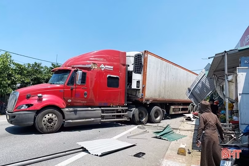 Tuần đầu ra quân, 400 chủ xe, doanh nghiệp và tài xế cam kết không vi phạm giao thông