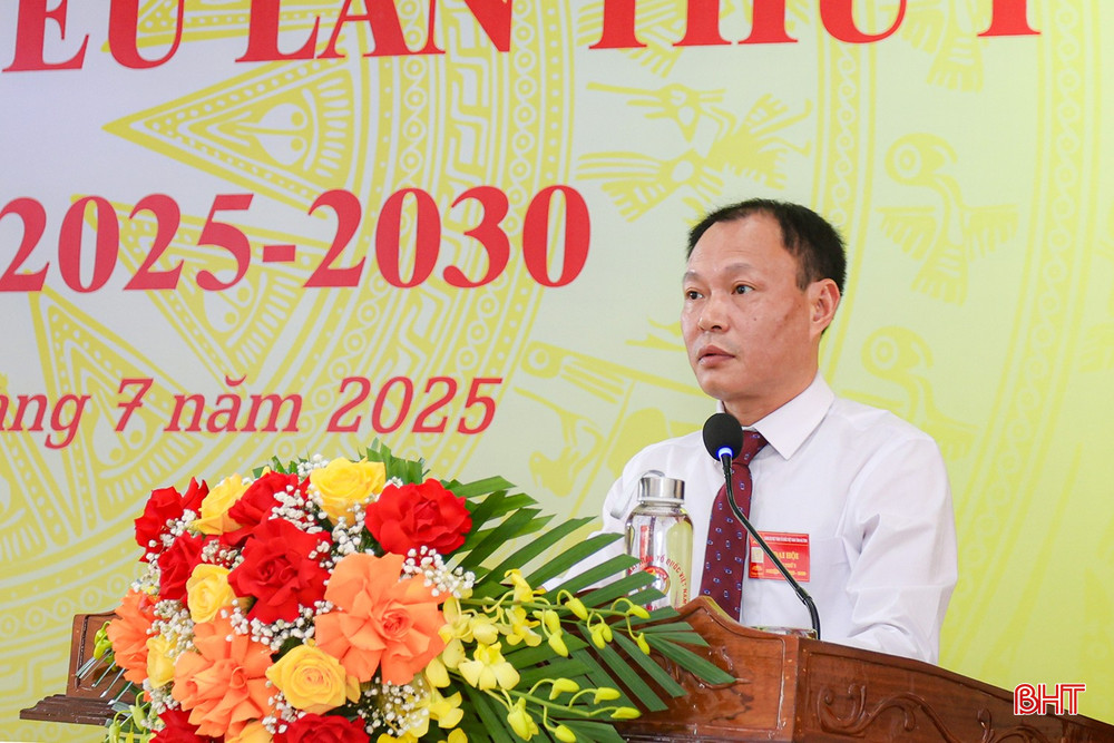 Đồng chí Thái Ngọc Hải - Phó Chủ tịch Ủy ban MTTQ Việt Nam tỉnh trình bày dự thảo báo cáo chính trị tại đại hội. bqbht_br_aimg-1152.jpg