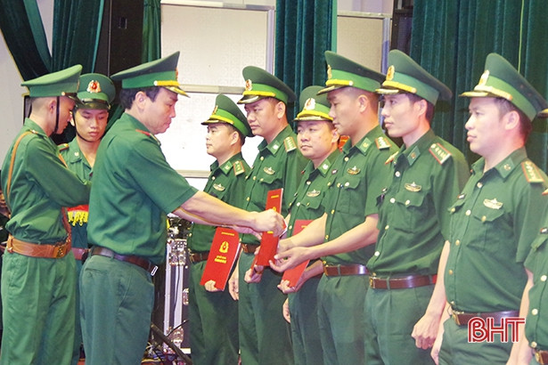 Điều động, bổ nhiệm chức vụ cho 29 cán bộ, sỹ quan BĐBP Hà Tĩnh