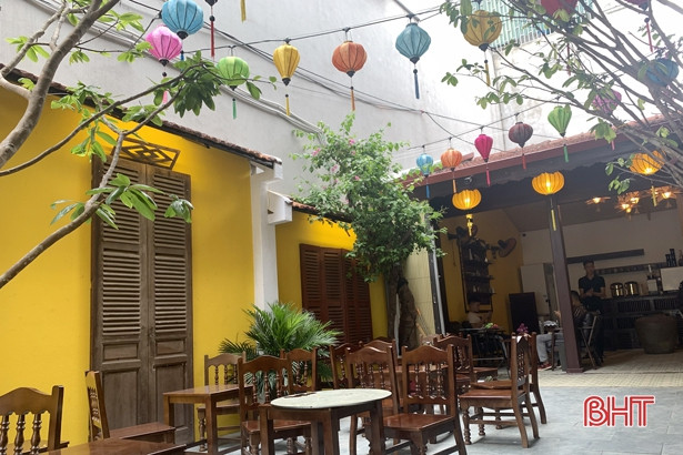 Phố phường Hà Tĩnh chào đón tết Trung thu