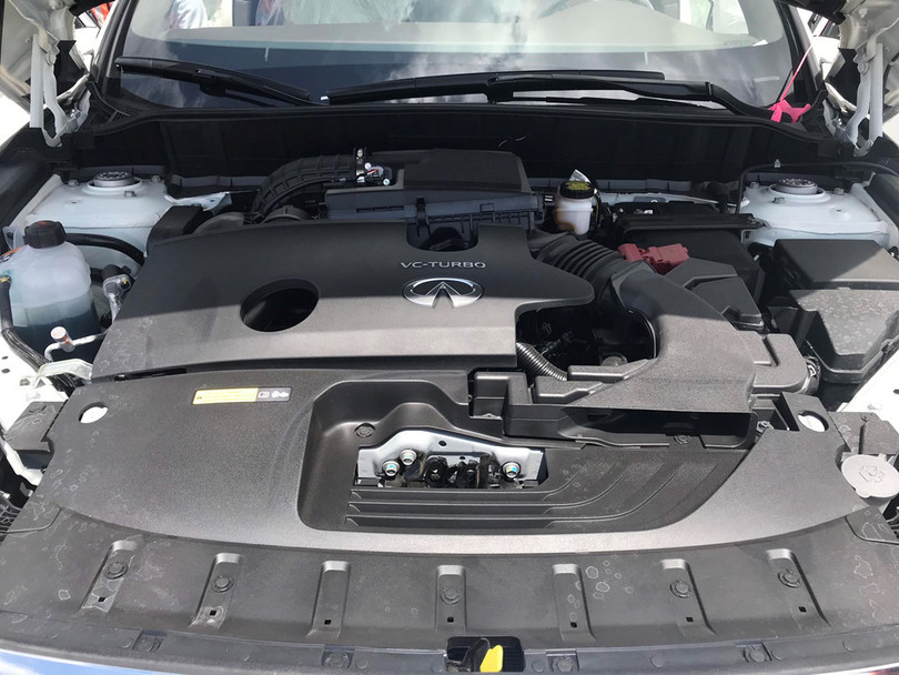 SUV hạng sang Infiniti QX50 đầu tiên về VN, giá 2,45 tỷ đồng