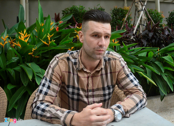 Chuyên gia Hà Lan chỉ ra rào cản lớn nhất với Đoàn Văn Hậu