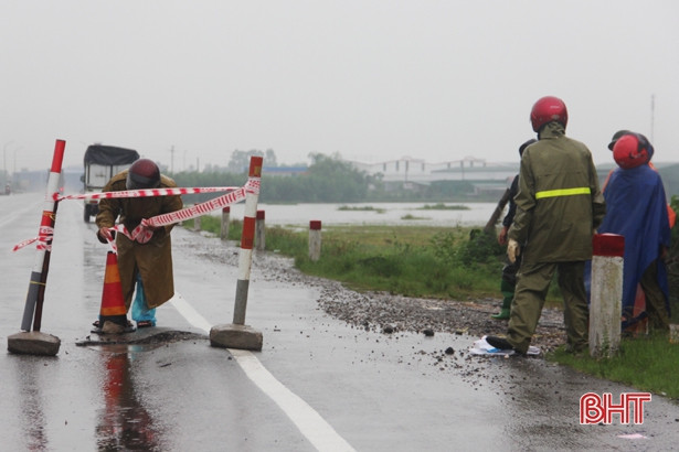 Cẩn trọng với “bẫy” giao thông trên tuyến tránh TP Hà Tĩnh sau mưa lũ