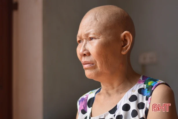 Éo le cảnh mẹ ung thư nuôi 2 con bị tâm thần